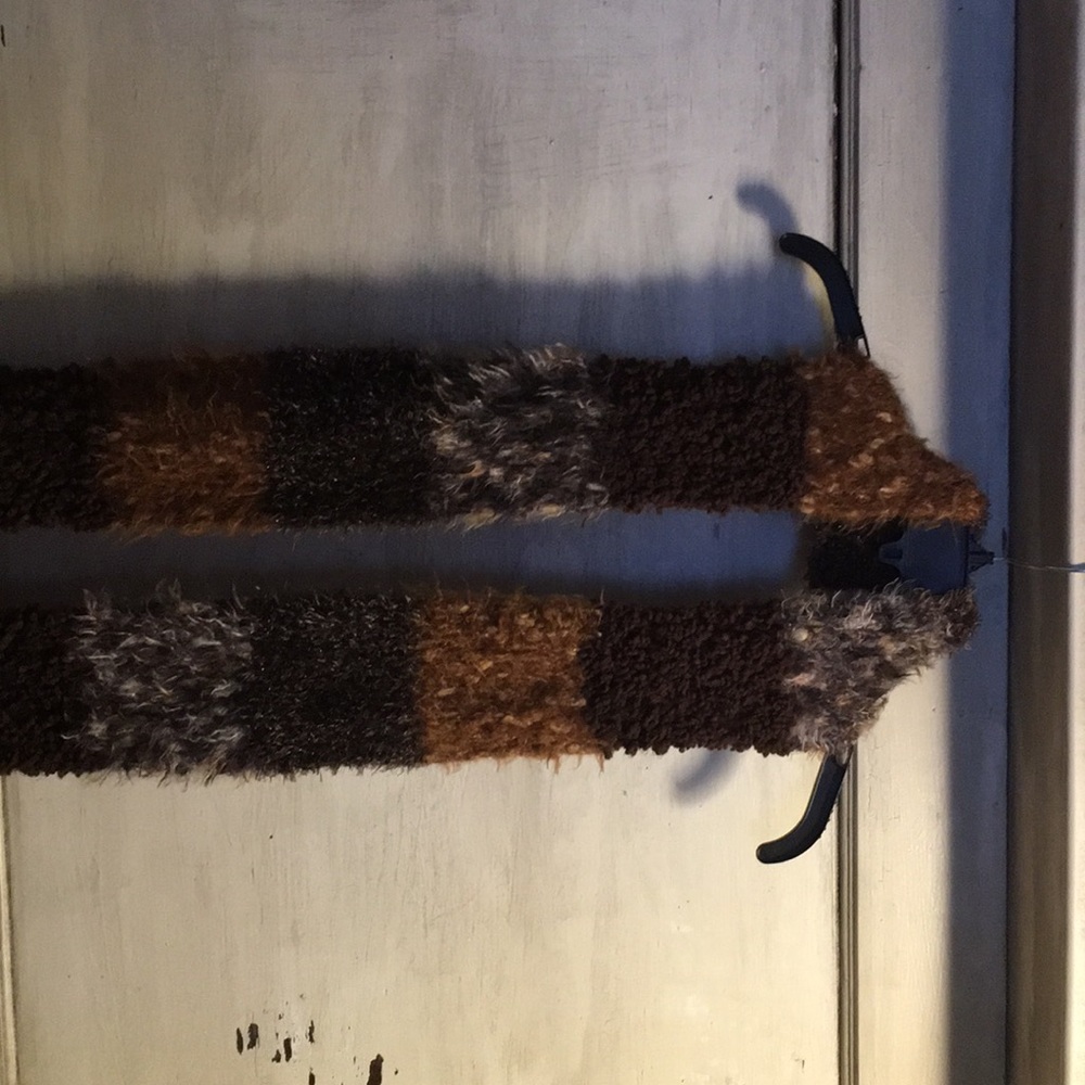 Scarf - Picture 3 of 4